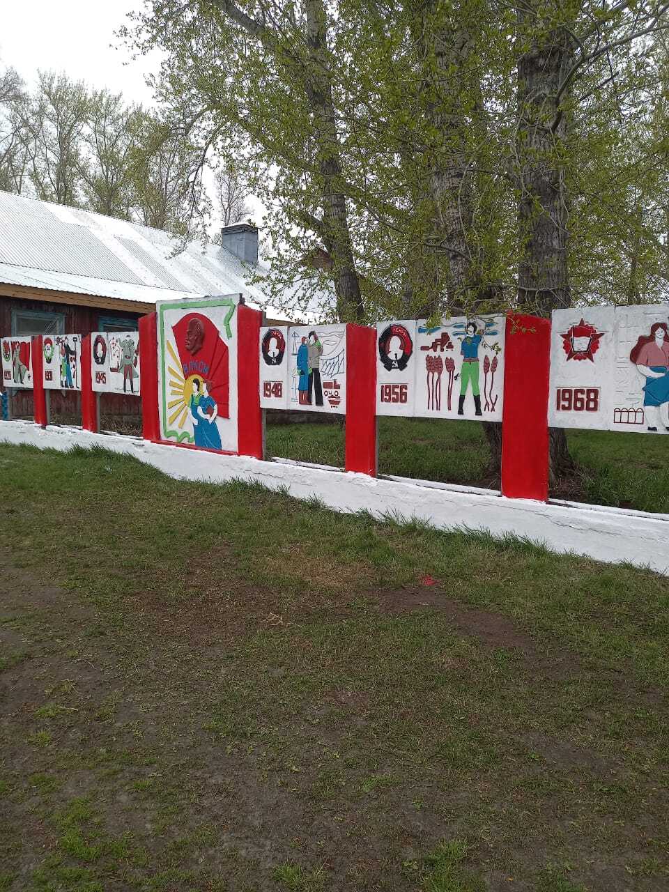 В Велижанке отремонтировали памятник.