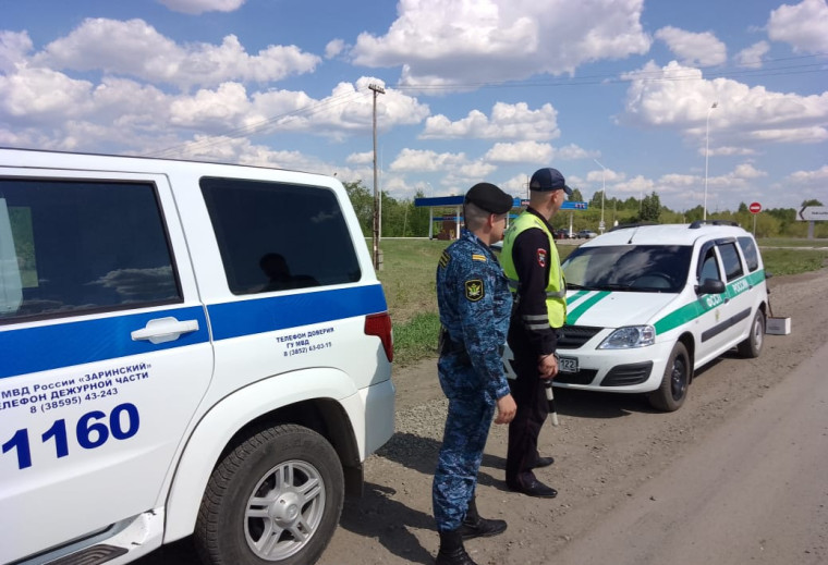С помощью АПК «Дорожный пристав» арестовано 58 автомобилей должников. С помощью АПК «Дорожный пристав» арестовано 58 автомобилей должников.