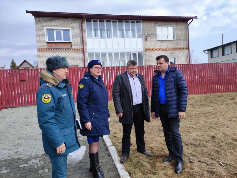 По поручению прокурора Алтайского края Антона Германа  территориальные прокуроры на вверенной им территории продолжают надзорные мероприятия по контролю за половодьем.